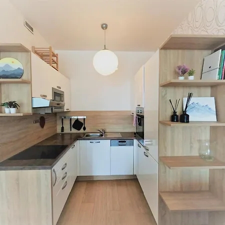 Panorama Apartment, Free Parking, 18th Floor, View Daire Bratislava