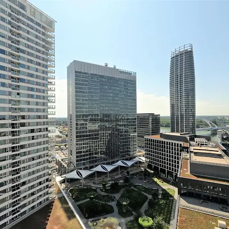 Panorama Apartment, Free Parking, 18th Floor, View